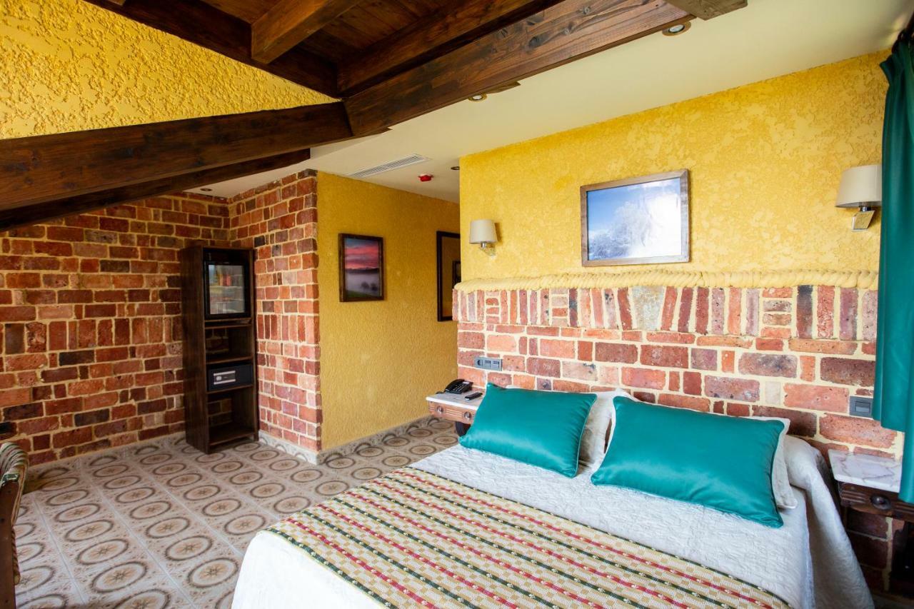Hotel Cerro La Nina Beceña Esterno foto